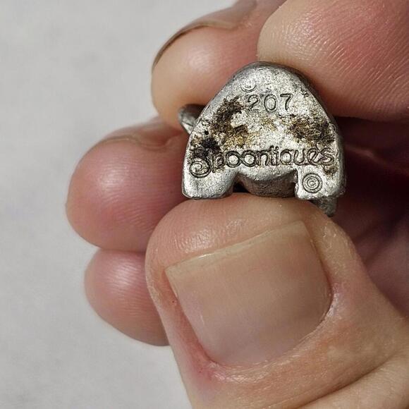 Crystal Ball Balancing Elephant - Spoontique Pewter-1985  - 207 - Picture 5 of 6